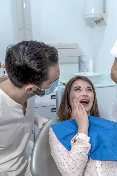 Best Emergency Dentist for Knocked-Out Tooth in Fellsmere, FL